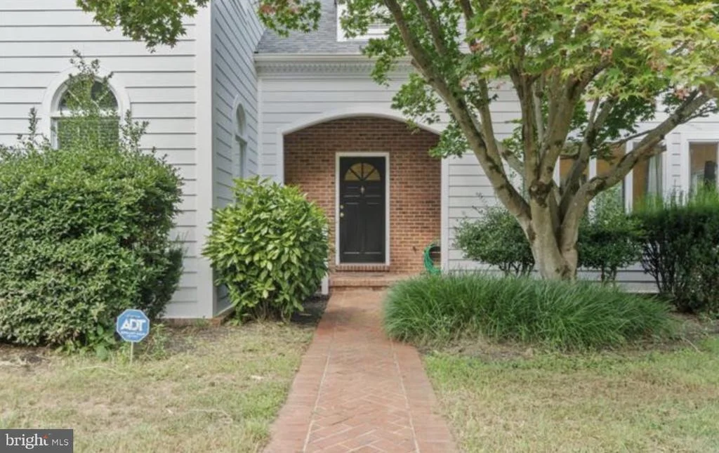 Photo of 11615 BONAVENTURE DRIVE