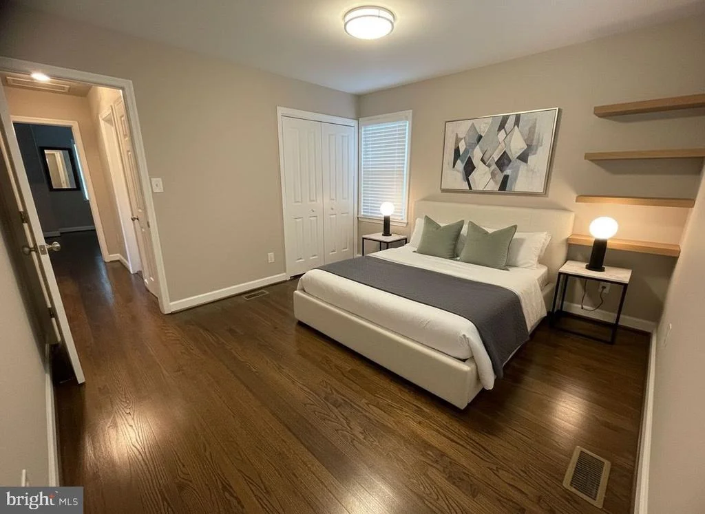 Photo of 401 FOREST VIEW
