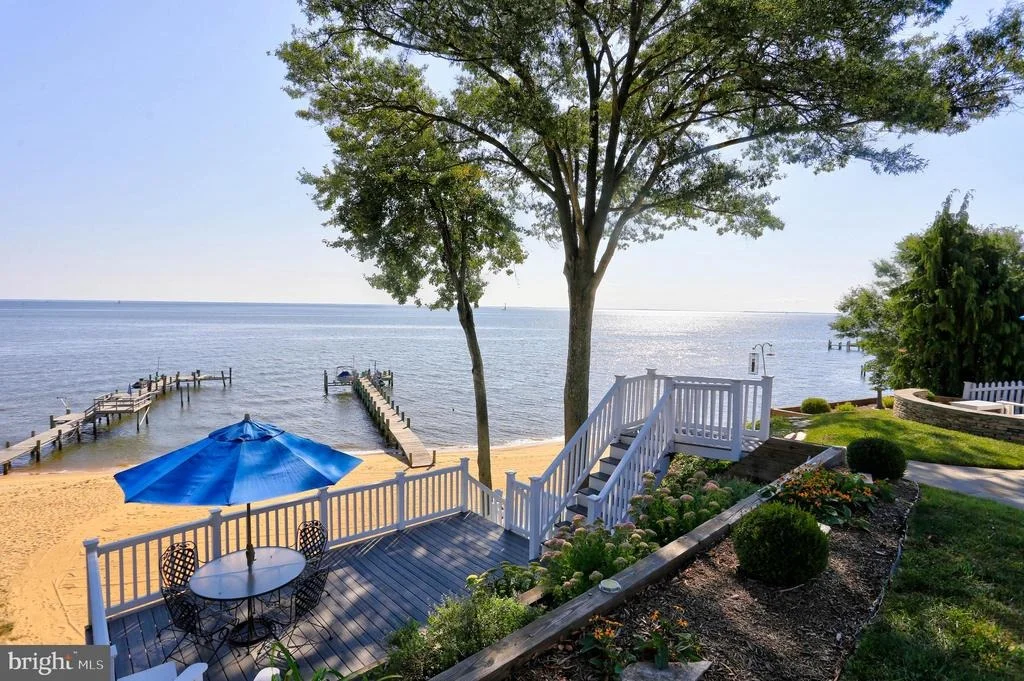 Photo of 8171 BAYSIDE DRIVE