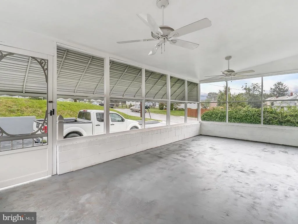 Photo of 5528 ASHBOURNE ROAD