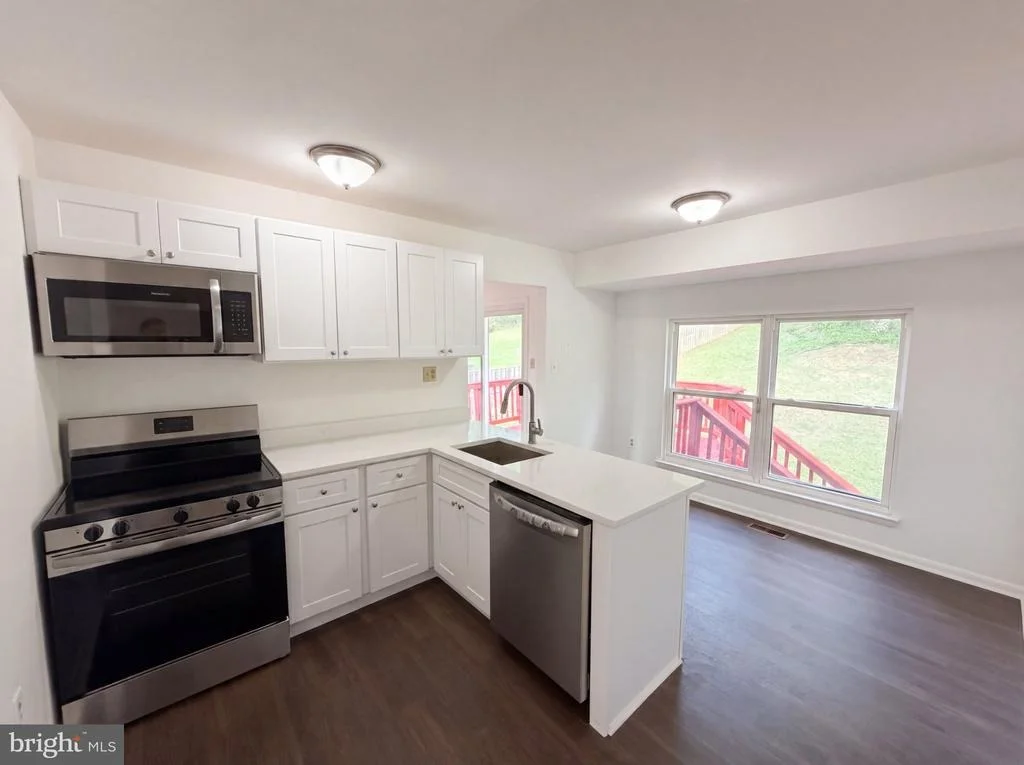 Photo of 12708 LAMPTON LANE