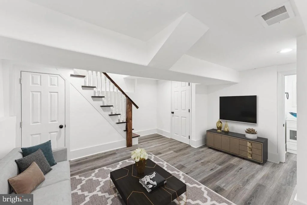 Photo of 2105 4TH STREET NE