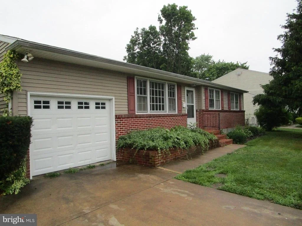 Photo of 328 BRADLEY ROAD