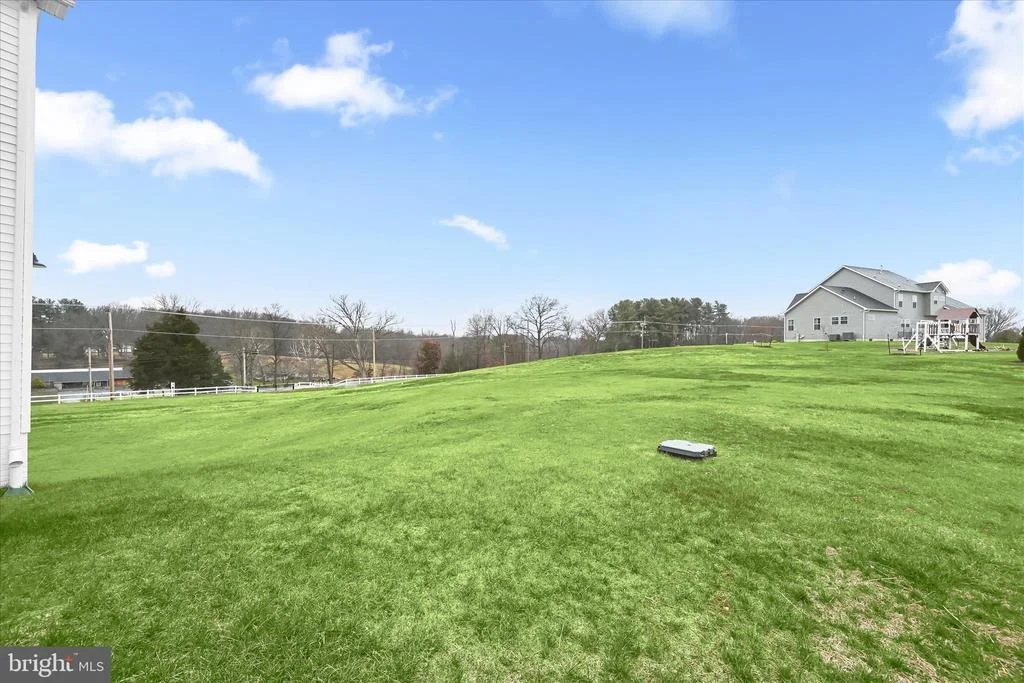Photo of 2001A CLOVER DRIVE