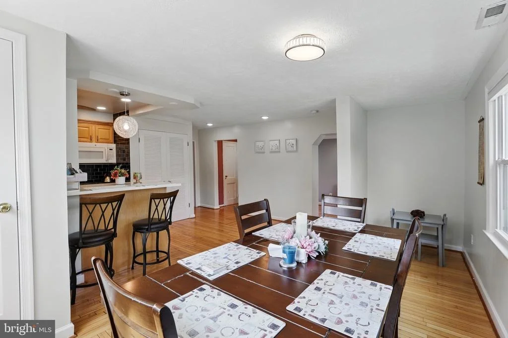 Photo of 6836 STANDISH DRIVE