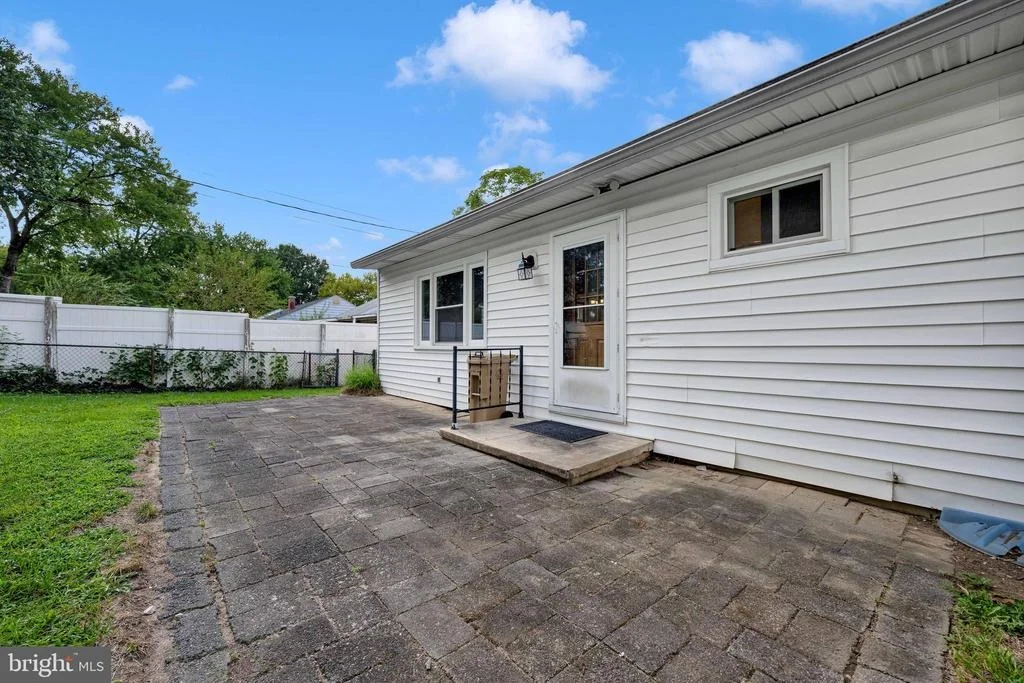 Photo of 1016 HARRISON DRIVE