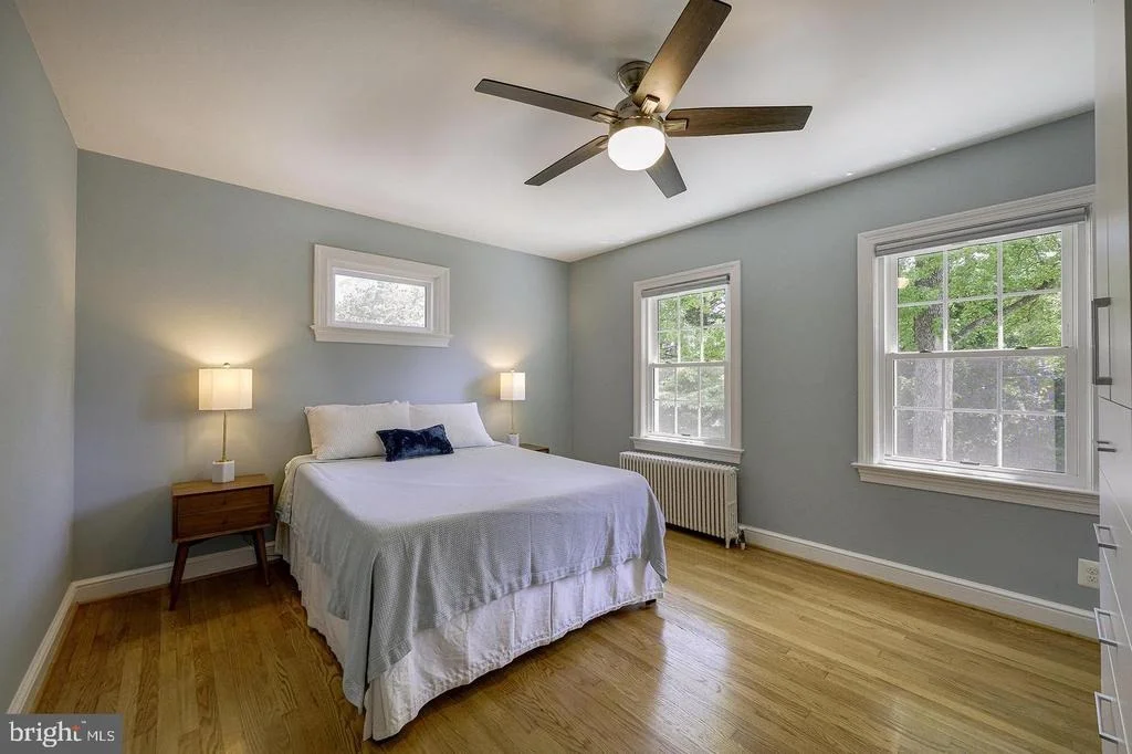 Photo of 3905 LAIRD PLACE