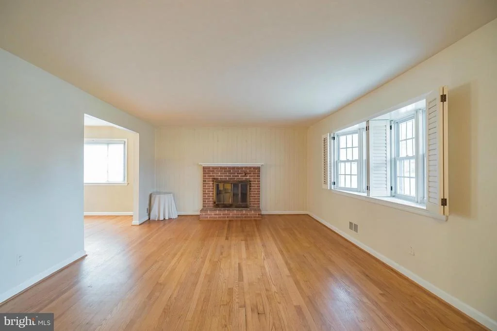 Photo of 10205 RUSTIC LANE