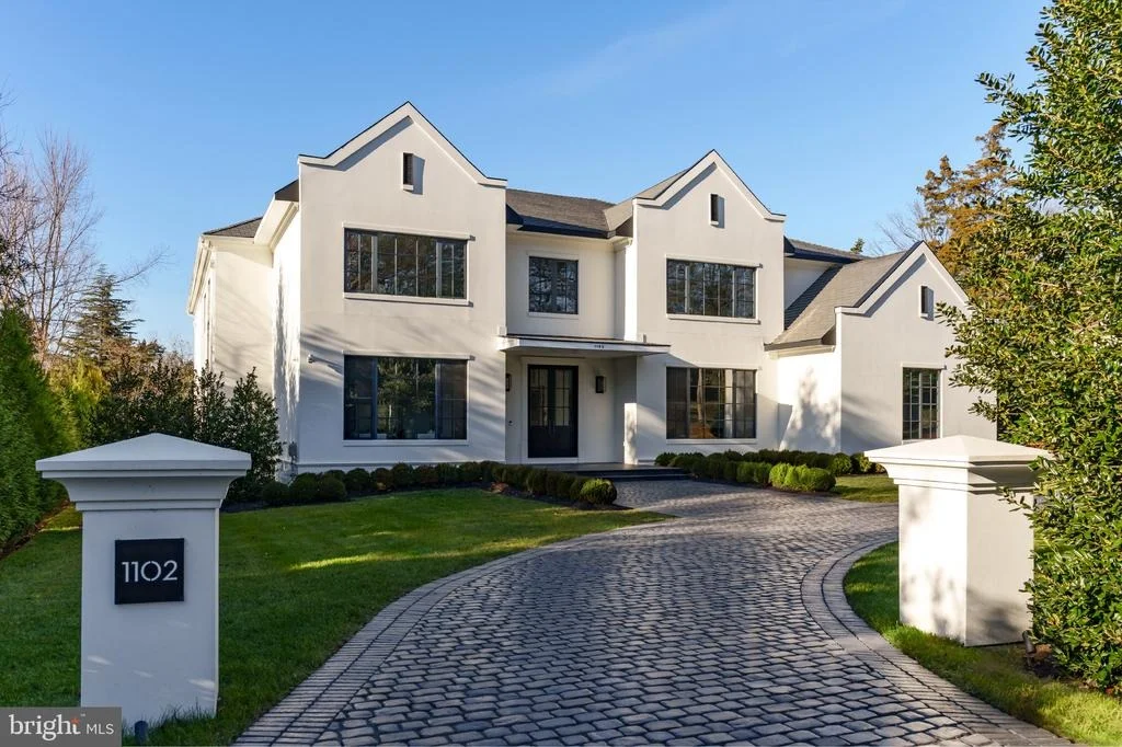 Photo of 1102 CHAIN BRIDGE ROAD