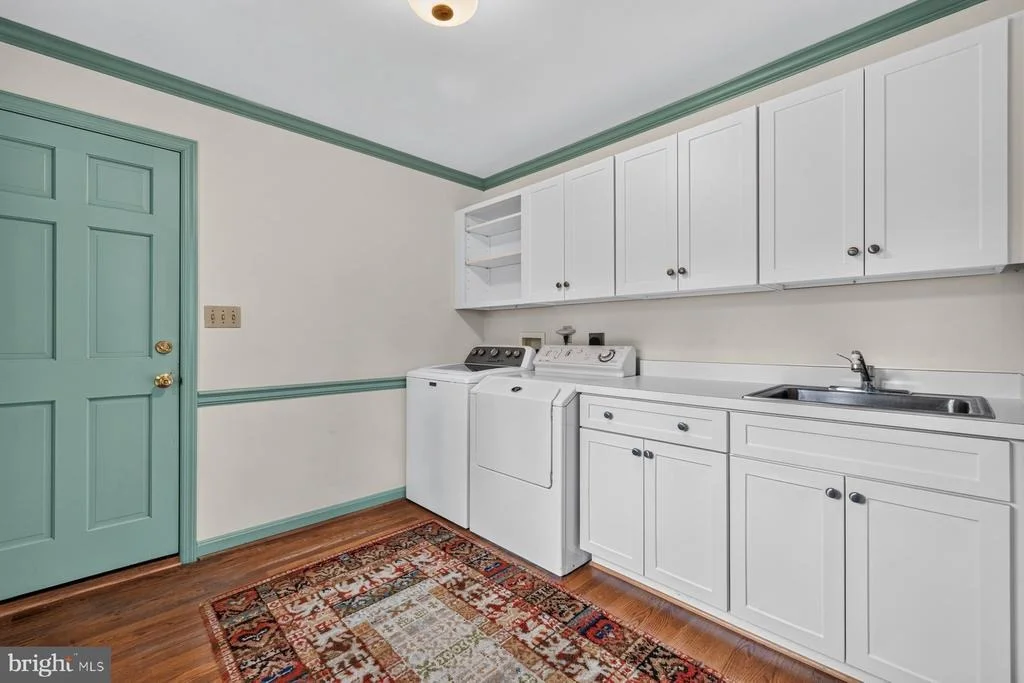 Photo of 6916 SUMMERSWOOD DRIVE