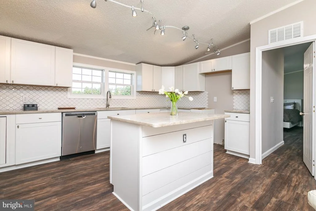 Photo of 21 JOHN B DRIVE