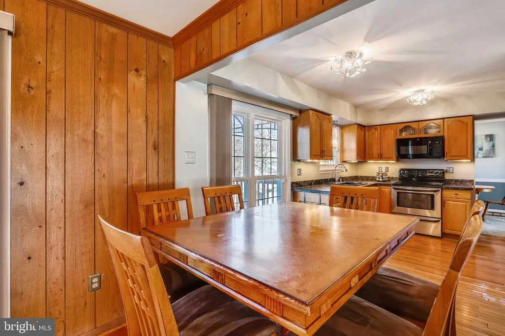 Photo of 915 POINTER RIDGE DRIVE