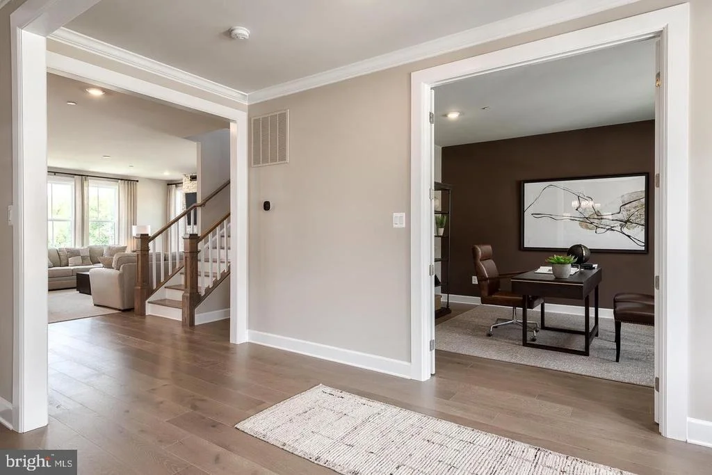 Photo of 1317 LEELAND FOREST