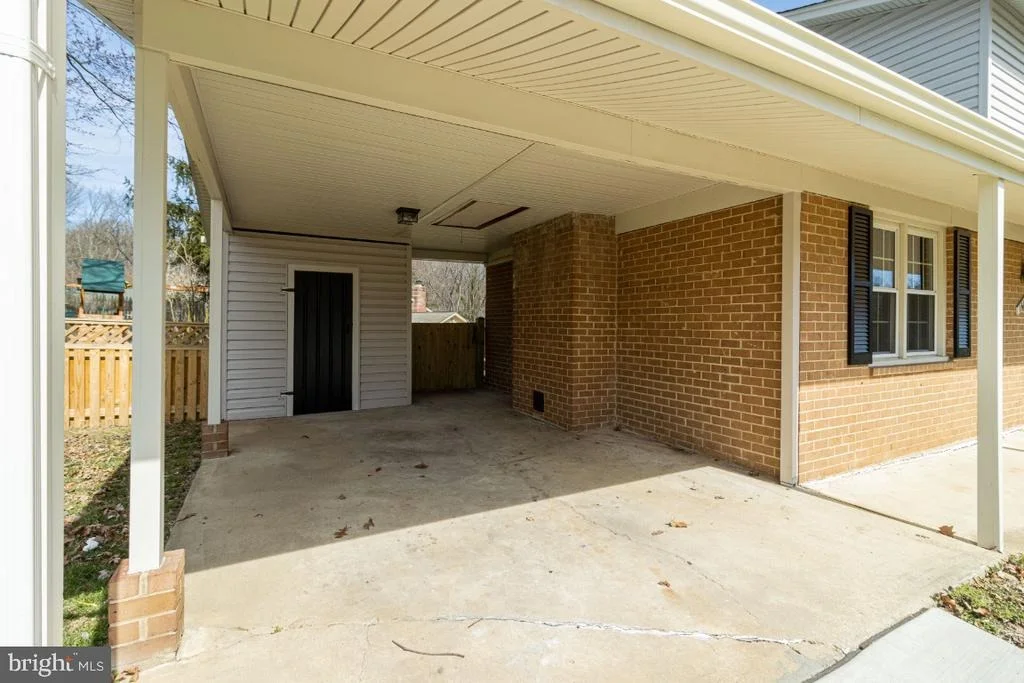 Photo of 16118 KENNY ROAD