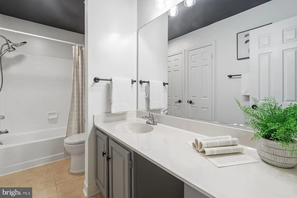 Photo of 14215 GREENVIEW DRIVE