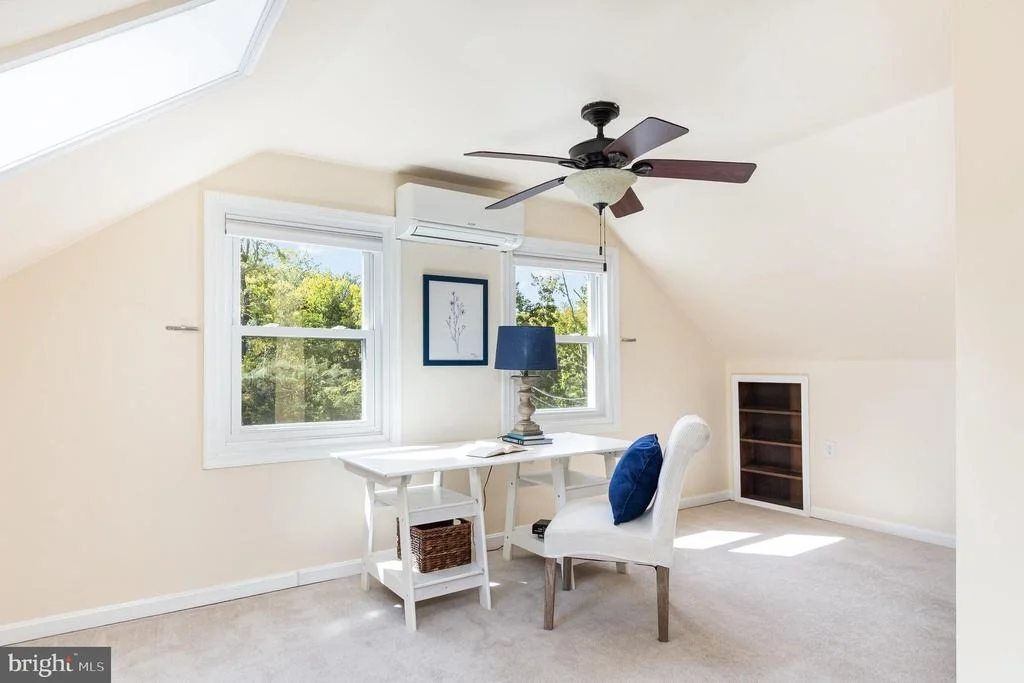 Photo of 2033 SHORE DRIVE