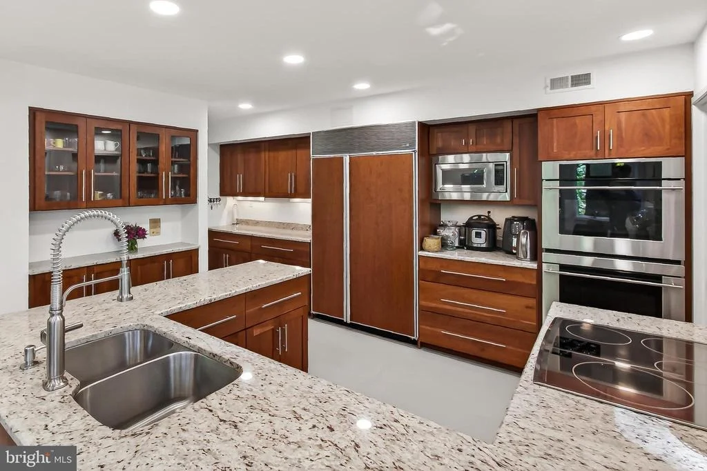 Photo of 2603 KLINGLE ROAD NW