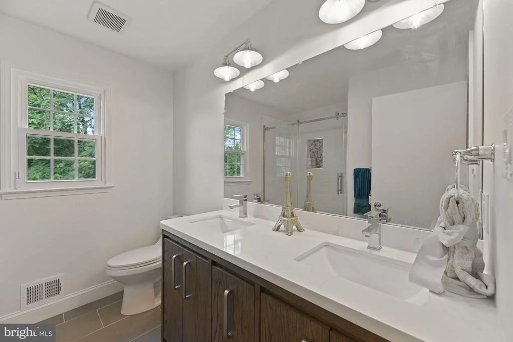Photo of 7700 FALSTAFF ROAD