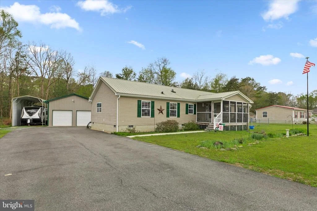 Photo of 11745 GLEN CIRCLE