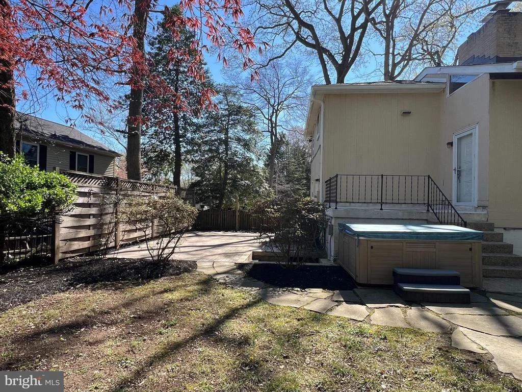 Photo of 102 OAK DRIVE