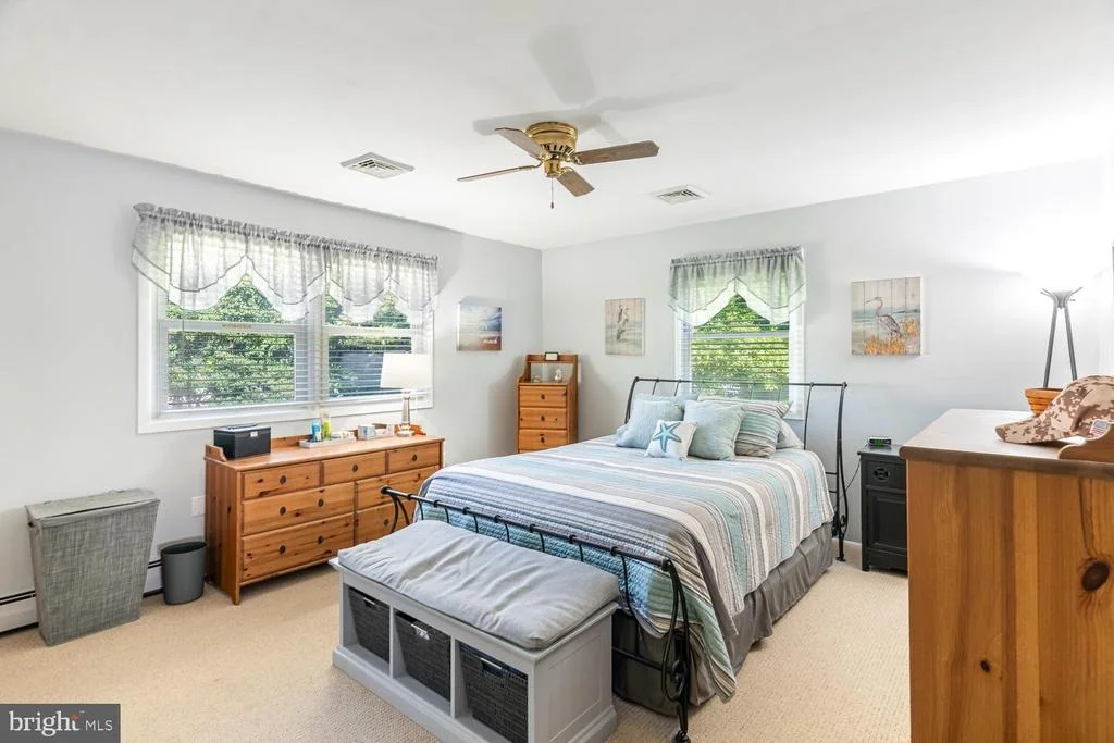 Photo of 38 PINEHURST DRIVE