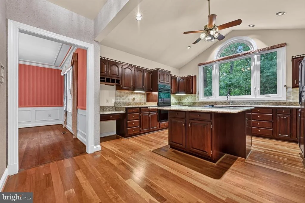 Photo of 900 MALVERN HILL DRIVE