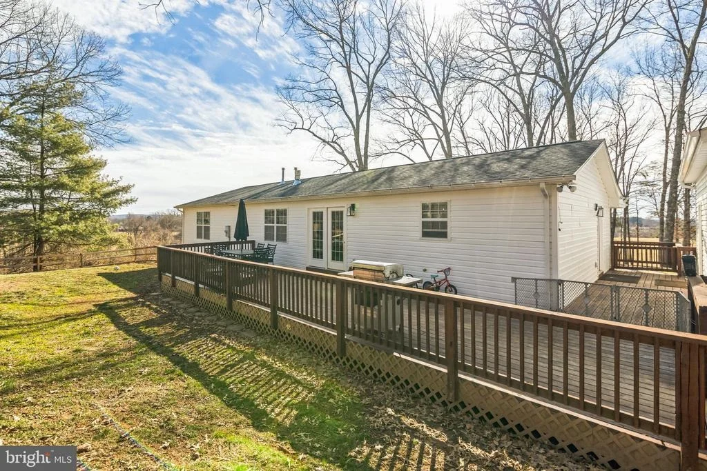 Photo of 17075 REVA ROAD