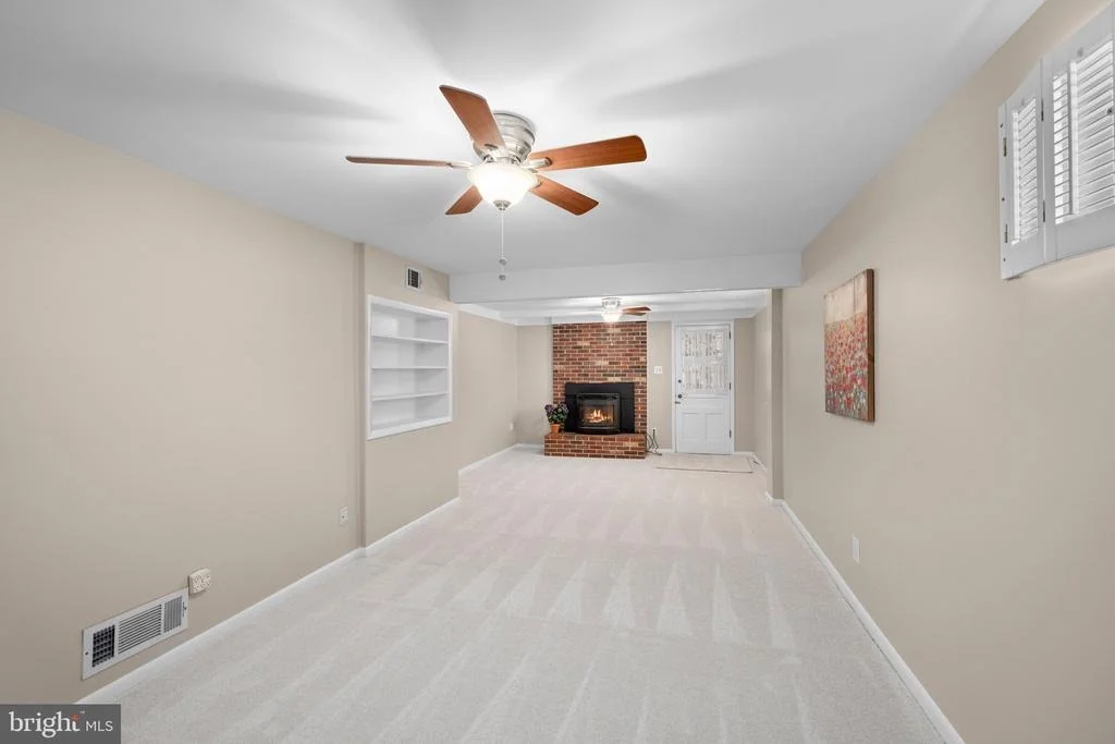 Photo of 6300 GLENBARD ROAD