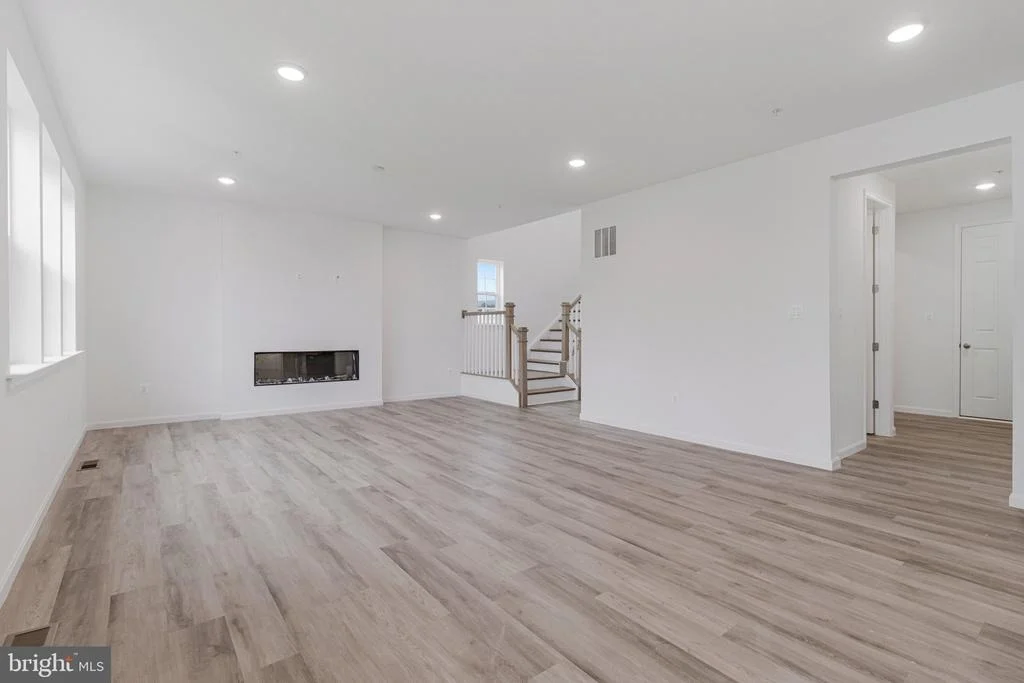 Photo of 41 EVERETT DRIVE