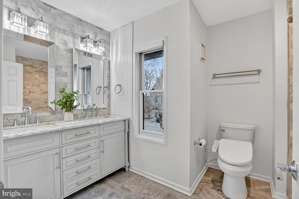 Photo of 2028 BEACON PLACE