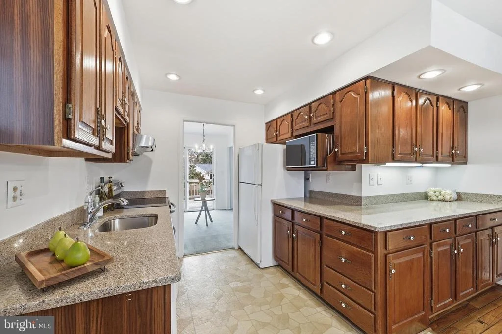 Photo of 6304 FOREST MILL LANE