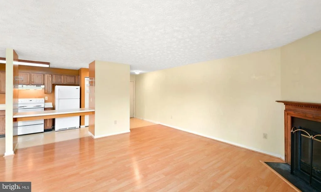 Photo of Unit 1C at 2121 WAINWRIGHT COURT