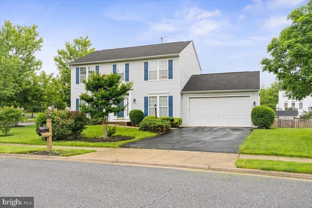 Photo of 5180 BOSCOMBE COURT