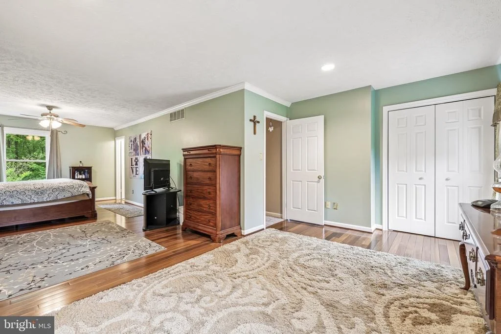 Photo of 592 EASON DRIVE
