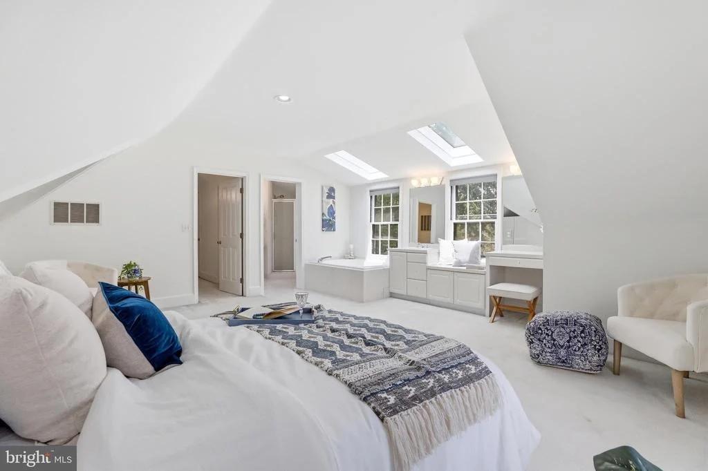 Photo of 411 LUDLOW ROAD