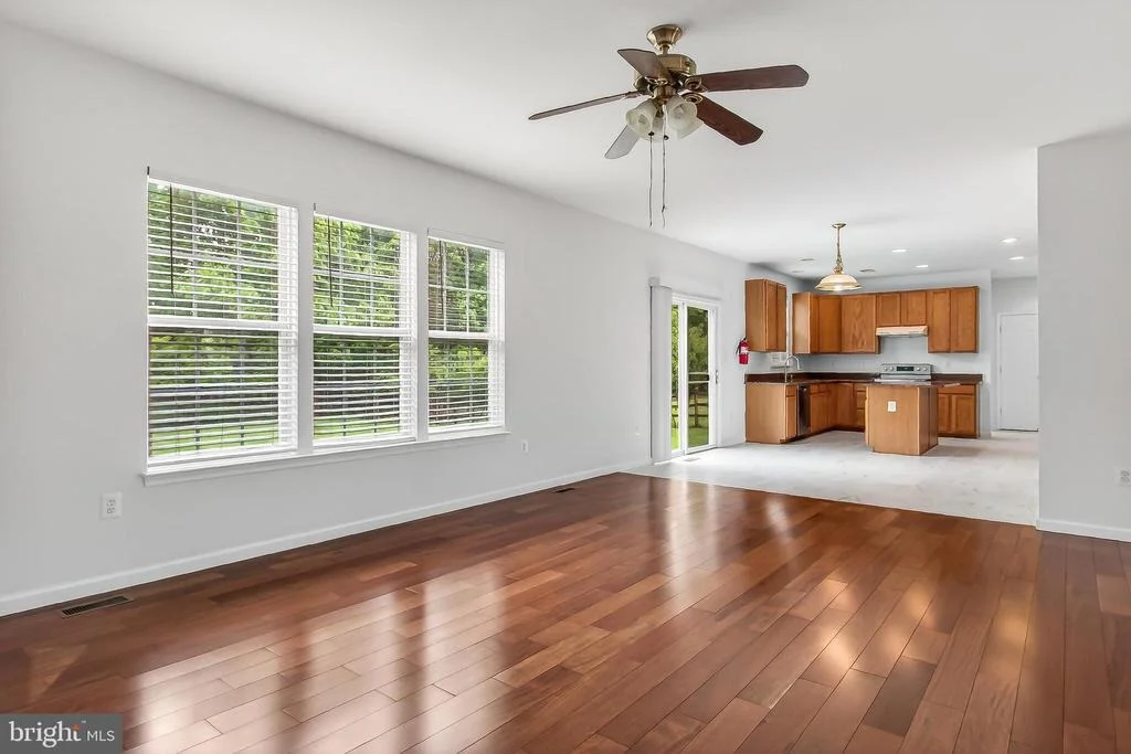 Photo of 25825 SPRING FARM CIRCLE