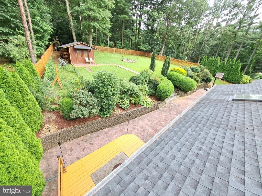Photo of 10929 HOWLAND DRIVE