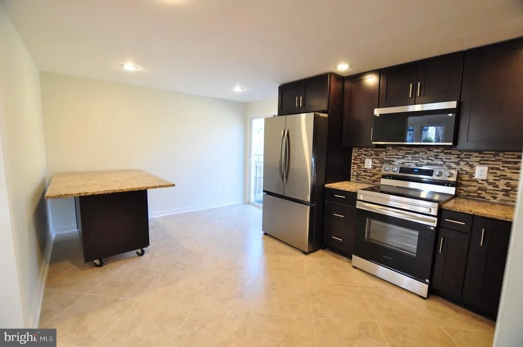 Photo of 7421 BRENISH DRIVE