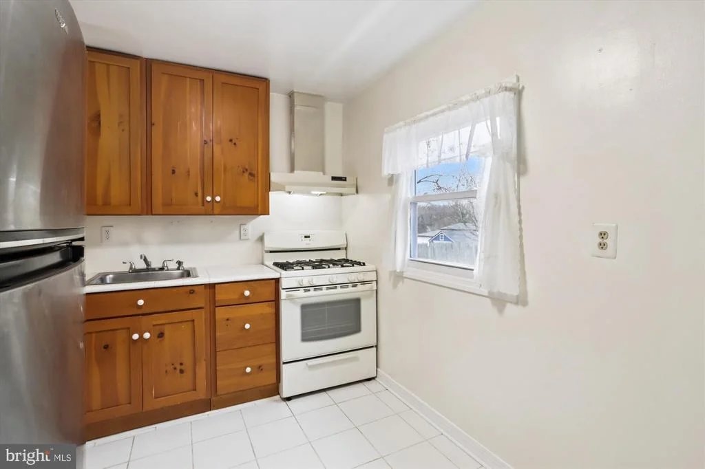 Photo of 12317 MIDDLE ROAD
