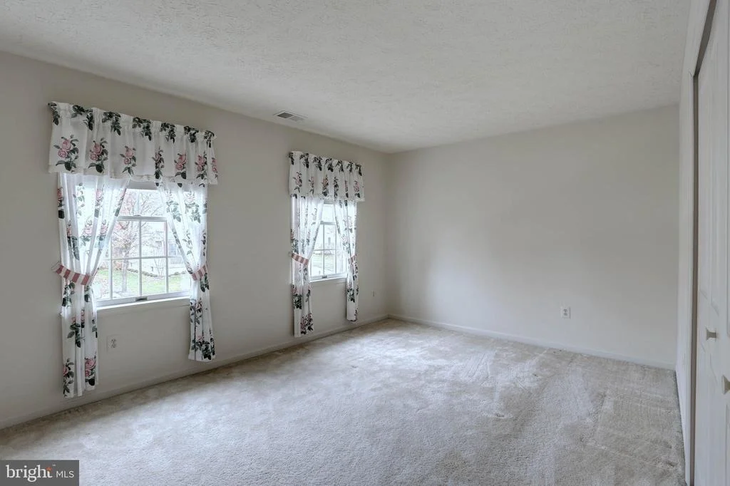 Photo of 2317 SNOWFLAKE DRIVE