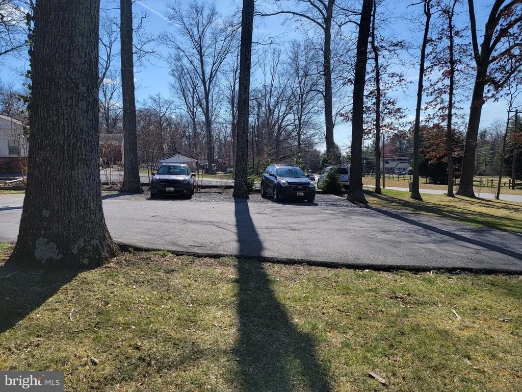 Photo of 18909 MUNCASTER ROAD