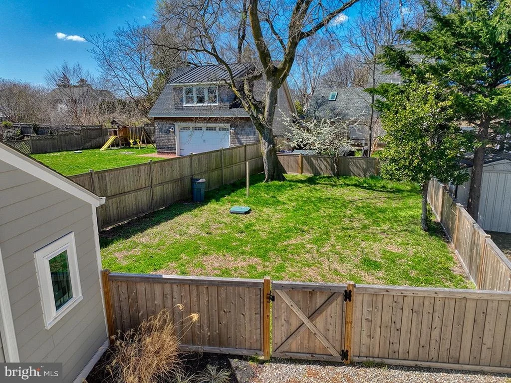 Photo of 412 KINGS HIGHWAY