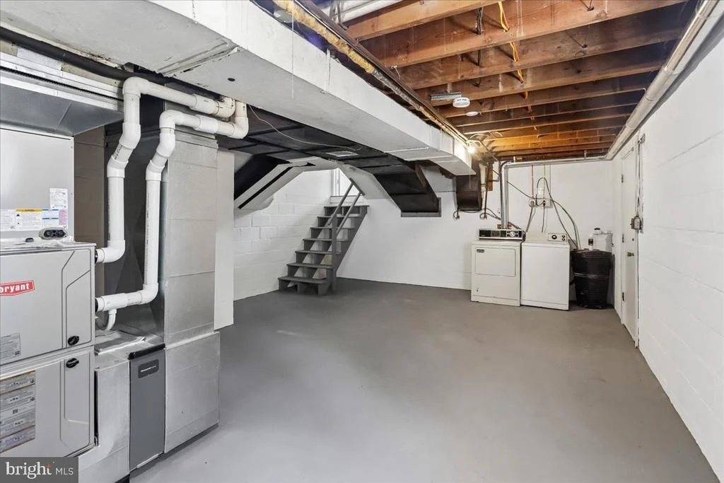 Photo of 12811 LACY DRIVE