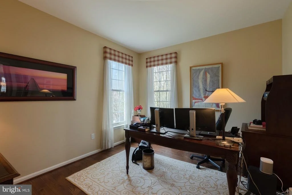 Photo of 10419 WHITE COURT