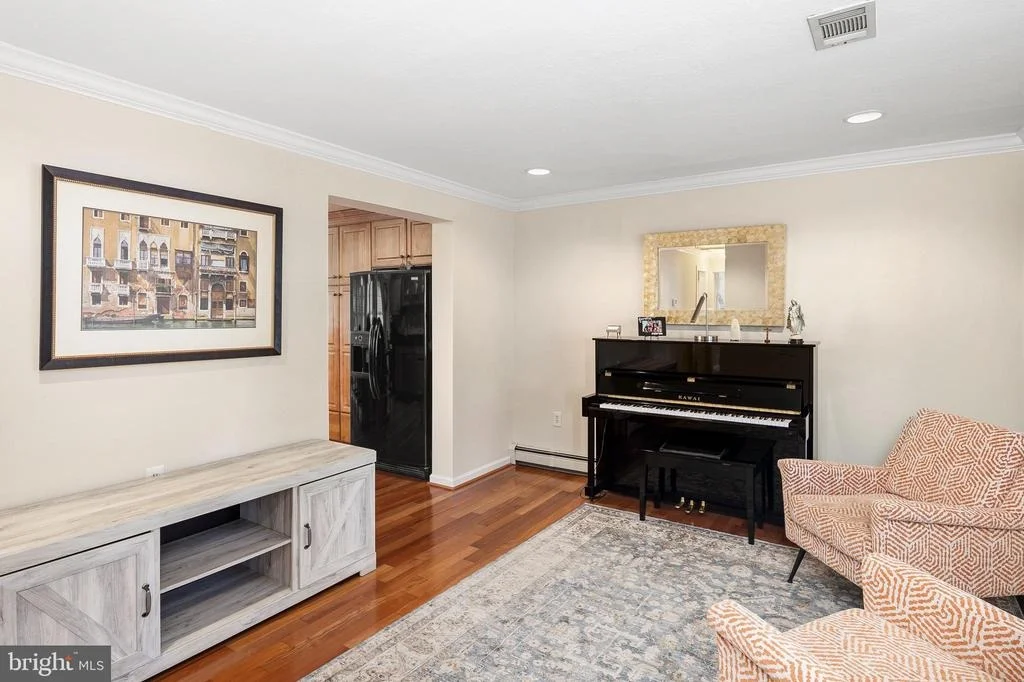 Photo of 1535 RIDGELY DRIVE