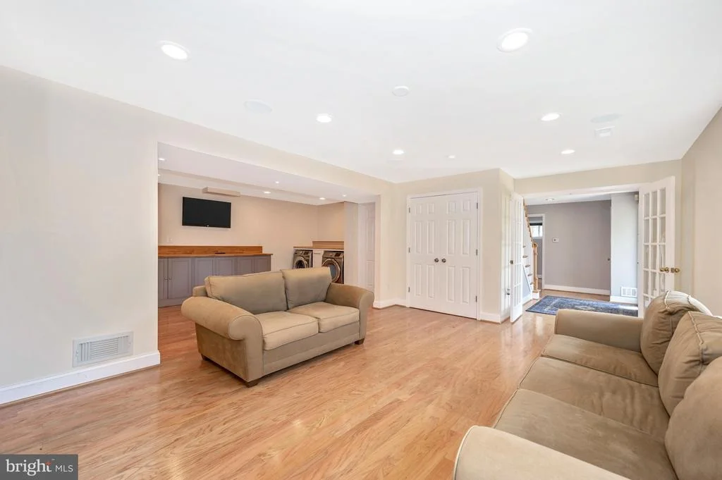 Photo of 1306 LEISTER DRIVE