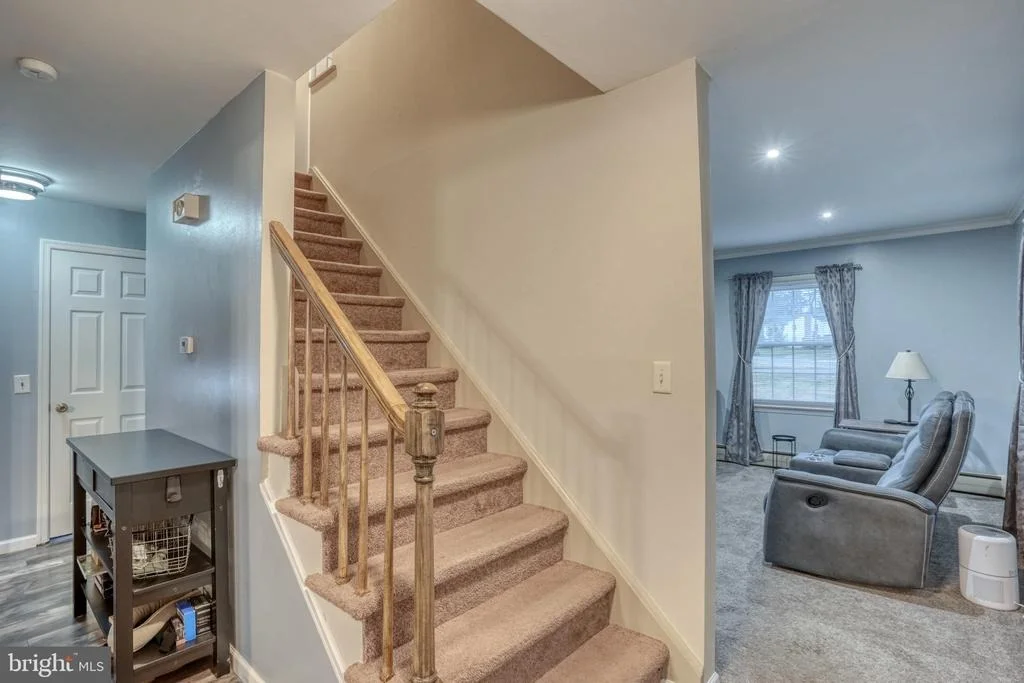 Photo of 103 S FAIRFIELD DRIVE