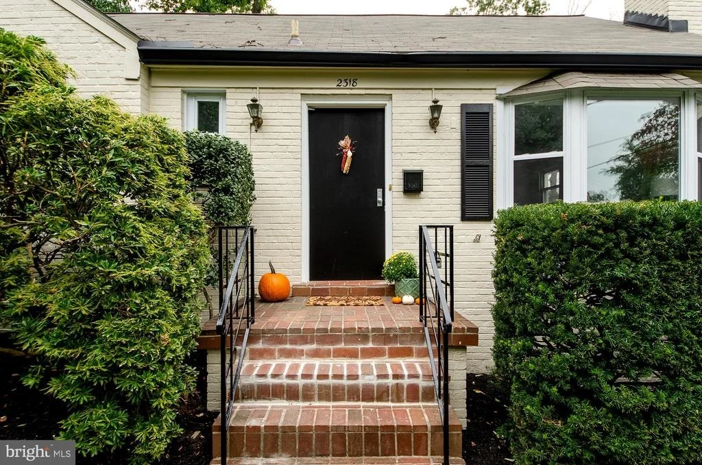 Photo of 2318 N UPTON STREET