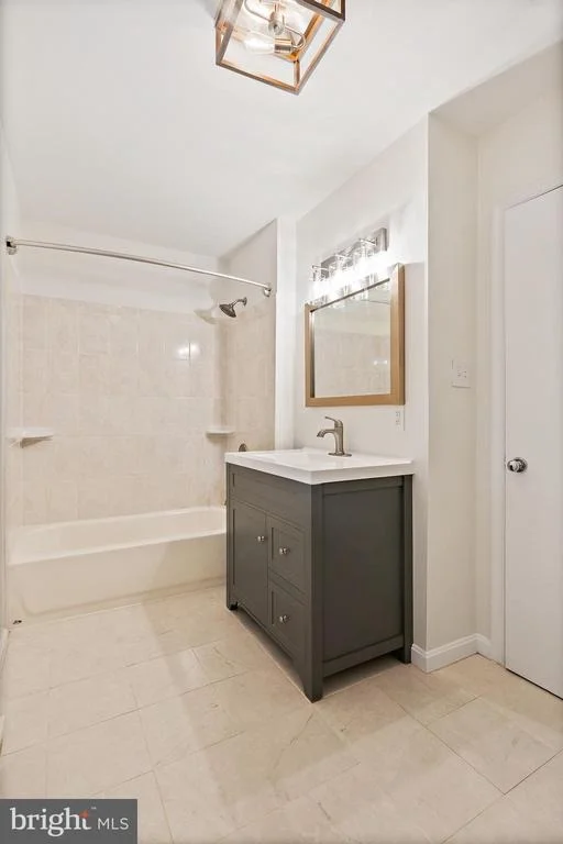 Photo of 1668 WINCHESTER ROAD