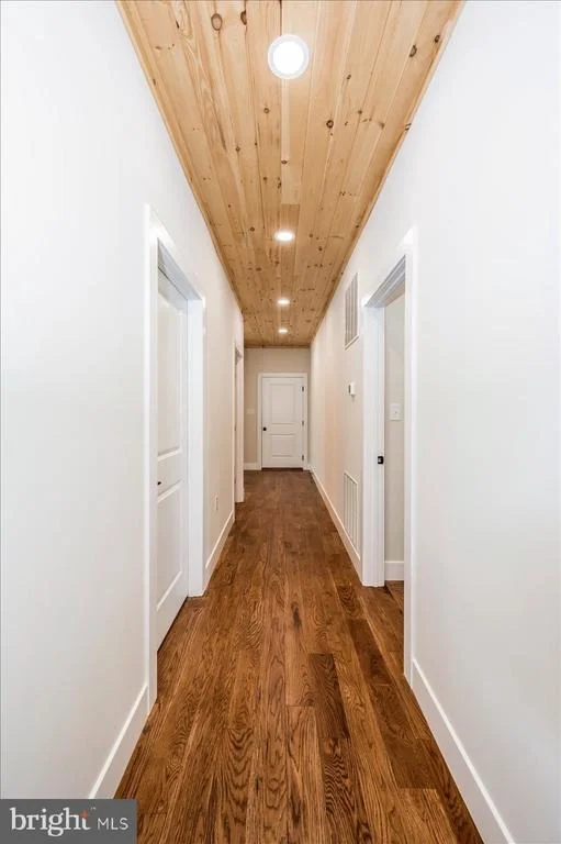 Photo of 460 SHADE TREE LANE